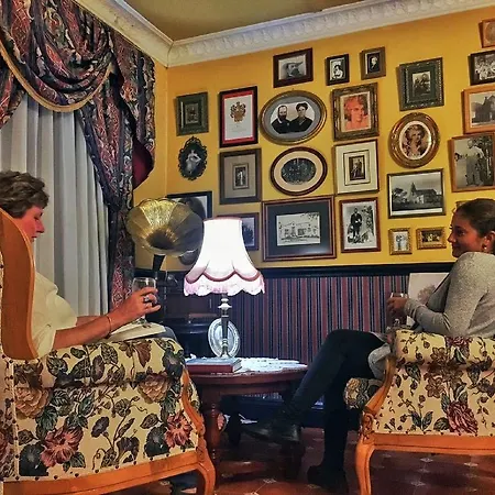 A Pilgrims Rest Guest House In Graskop-2