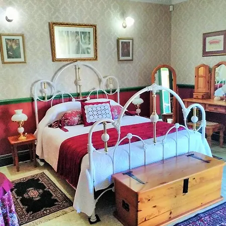 A Pilgrims Rest Guest House In Graskop-3